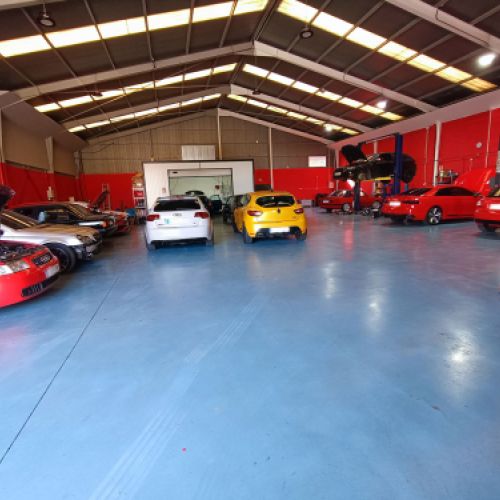 Imagen del amplio interior del taller